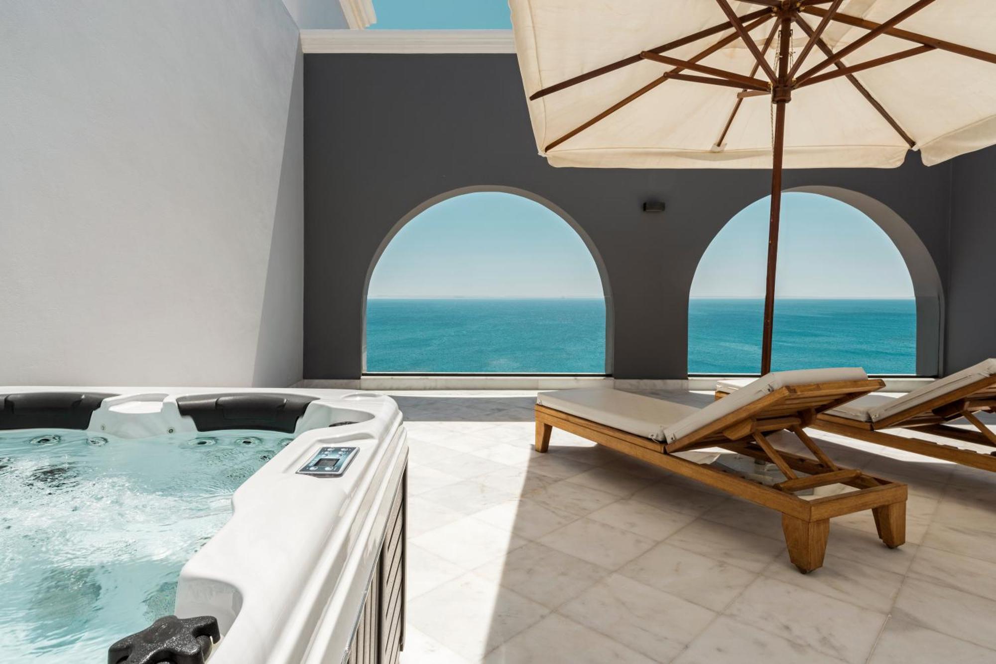 Отель Mitsis Selection Alila Фалираки Номер фото A spa in a hotel